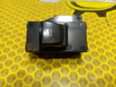 Кнопка стеклоподъемника Hyundai Solaris