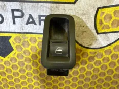 Кнопка стеклоподъемника Volkswagen Polo