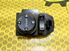 Блок управления зеркалами Hyundai Solaris