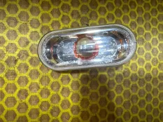 Повторитель поворота в крыло Volkswagen Polo