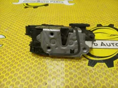 Замок двери Volkswagen Polo