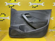 Обшивка двери карта Volkswagen Polo