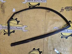 Уплотнитель стекла двери Hyundai Solaris