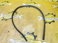 Уплотнитель двери Volkswagen Polo