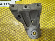 Кронштейн двигателя Volkswagen Polo