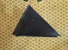 Уголок двери внешний Hyundai Solaris