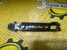 Механизм регулировки ремня безопасности Volkswagen Polo