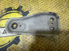 Кронштейн подрамника Volkswagen Polo