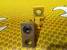 Петля двери Volkswagen Polo