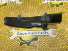 Накладка жабо уголок SKODA Octavia