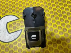 Кнопка стеклоподъемника KIA RIO