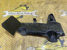 Кронштейн опоры под ногу SKODA Octavia