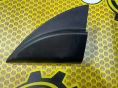 Уголок двери Hyundai Solaris