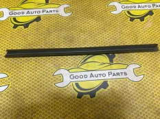 Бархотка стекла двери SKODA Octavia