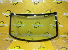 Стекло заднее Volkswagen Polo