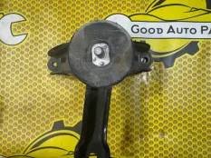 Опора двигателя Hyundai Solaris