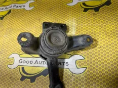 Опора двигателя Hyundai Solaris