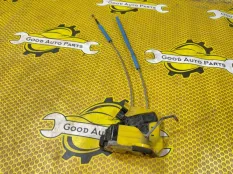 Замок двери Hyundai Solaris