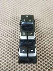 Блок кнопок управления стеклоподъемниками KIA RIO