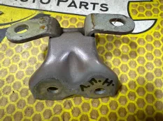 Петля двери передняя нижняя KIA RIO