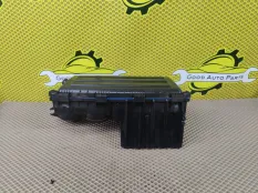 Корпус воздушного фильтра Volkswagen Polo