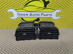 Дефлектор воздуховода центральный Volkswagen Polo