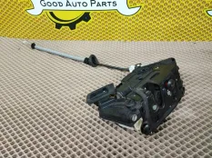 Замок двери Volkswagen Polo