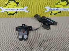 Замок крышки багажника Geely Tugella