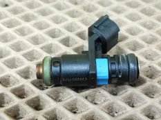 Форсунка топливная Volkswagen Polo