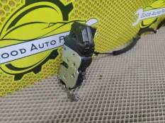 Замок двери Geely Tugella