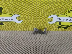 Петля двери Volkswagen Polo