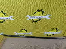 Бархотка стекла двери внешняя Geely Tugella