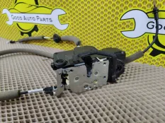 Замок двери Geely Tugella