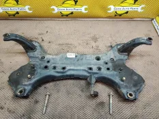 Подрамник двигателя Hyundai Solaris