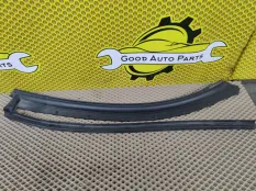 Уплотнитель двери Geely Tugella