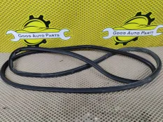 Уплотнитель двери Geely Tugella
