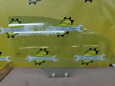 Стекло двери KIA RIO