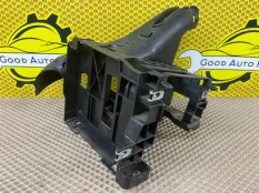 Кронштейн блока предохранителей SKODA Octavia