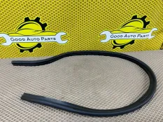 Уплотнитель капота SKODA Octavia