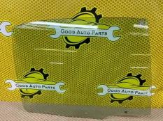 Стекло двери SKODA Octavia