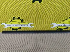 Бархотка стекла двери внутренняя SKODA Octavia