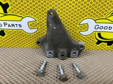 Кронштейн КПП SKODA Octavia