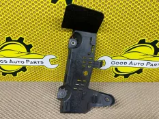 Кронштейн опоры под ногу SKODA Octavia