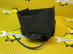 Площадка аккумулятора Volkswagen Polo