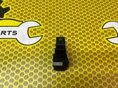 Кнопка стеклоподъемника Volkswagen Polo