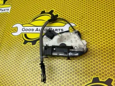 Замок двери Volkswagen Polo