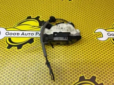 Замок двери Volkswagen Polo