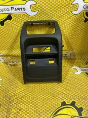 Накладка центральной консоли Geely Tugella