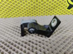 Петля двери Geely Tugella