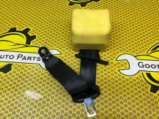 Ремень безопасности Volkswagen Polo